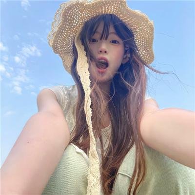 恐怖蜡像馆封面